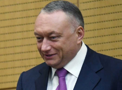 Дмитрий Савельев: от парламента до обвинений &ndash; что скрывает история экс-сенатора?
