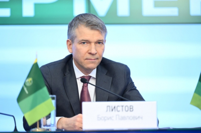 Россельхозбанк за год увеличил чистый операционный доход на четверть