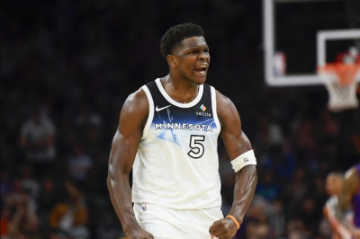 Энтони Эдвардс пропустит 1&ndash;2 недели из-за проблем с коленом &mdash; Чарания