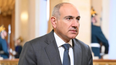 Пашинян предлагает запретить участие в политике лиц без армянского гражданства