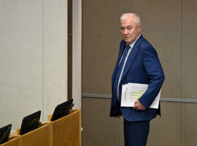 Аксаков поддержал лимит в 1 млн руб. на внесение наличных через банкомат