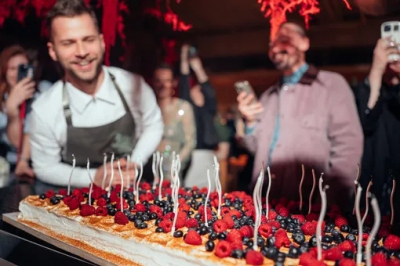 Евгений Сангаджиев, Владимир Перельман и другие гости отметили четырехлетие московского ресторана