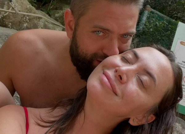 Наталья Фриске поделилась трогательными снимками с мужем во Вьетнаме